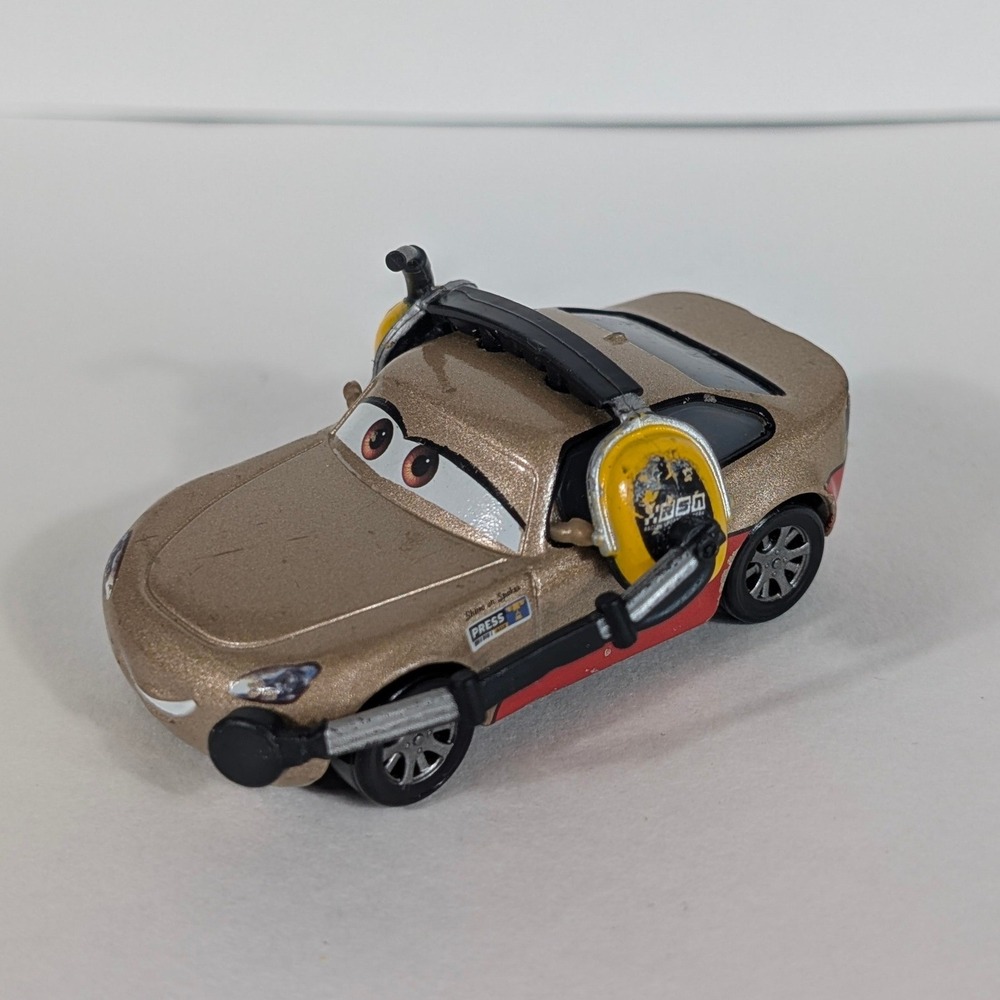 Disney Pixar Cars Shannon Spokes RSN Racing Sports Network Diecast Mattel Gold